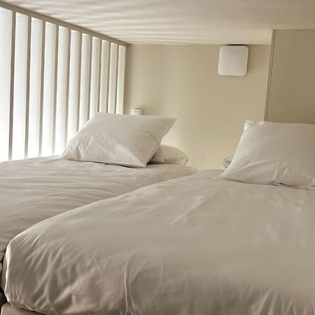 Au Cabinet Childeric Apartman Tournai Kültér fotó