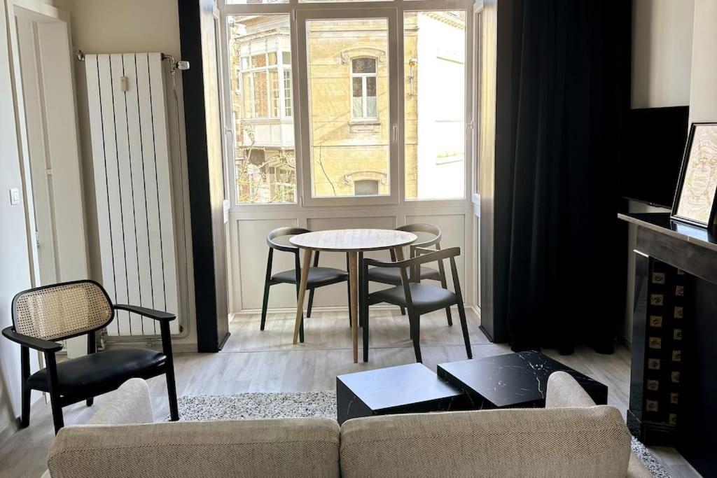 Au Cabinet Childeric Apartman Tournai Kültér fotó