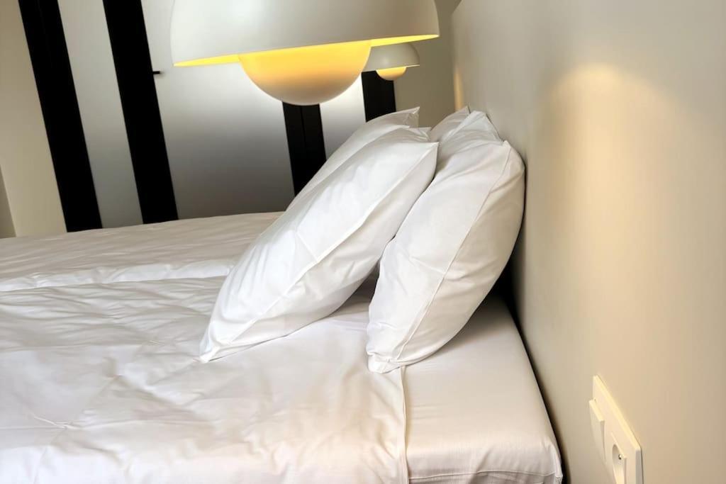 Au Cabinet Childeric Apartman Tournai Kültér fotó